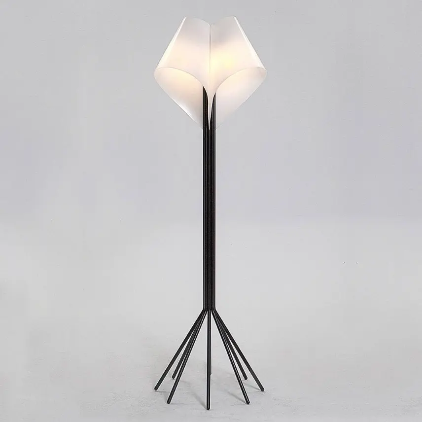 BEN lighting object designed by Tanıl Çokşenim